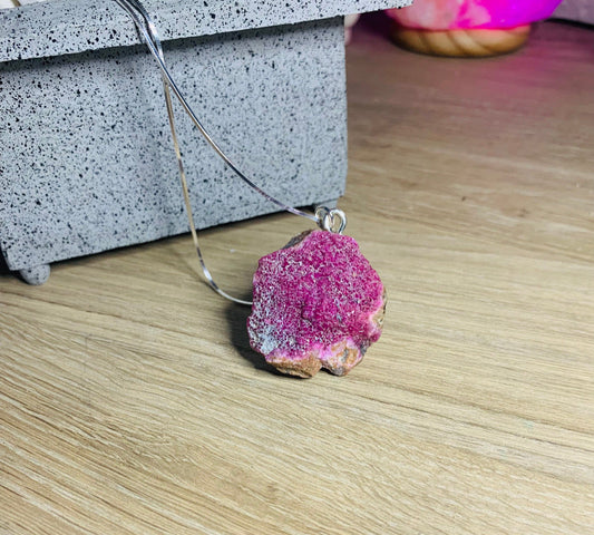 Salrose Pendant Wicks and Stonez