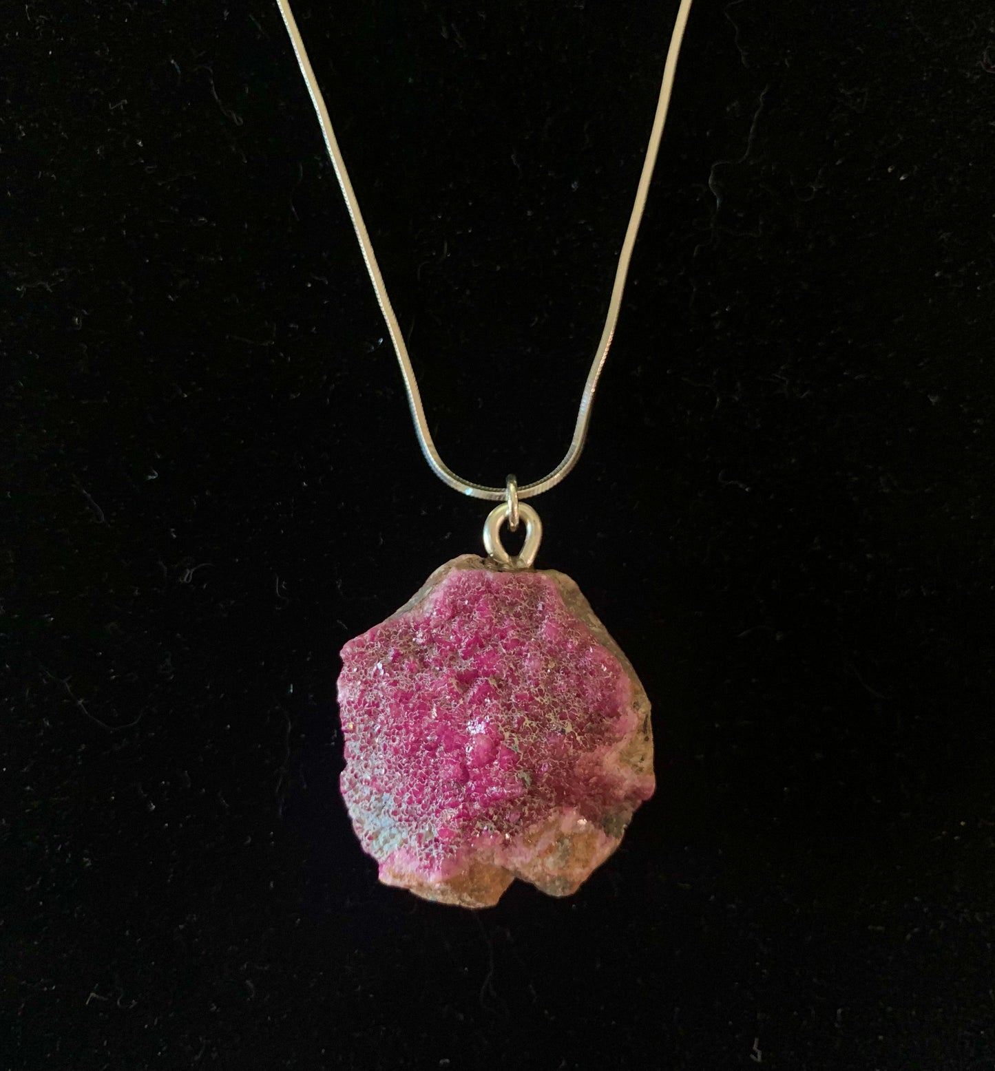 Salrose Pendant natural stone for emotional healing.